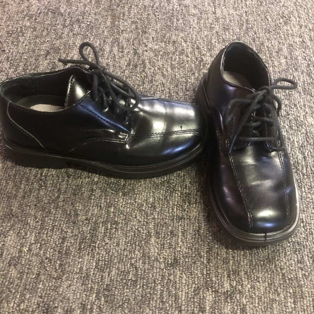 Little boys 11.5 dress shoes